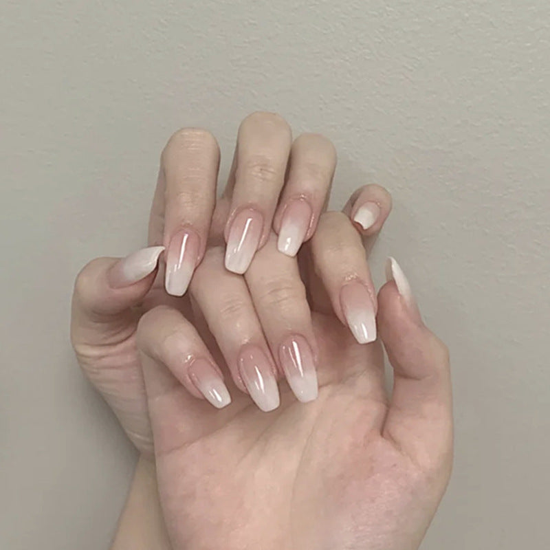 Wearable Ballet White Gradient False Nails